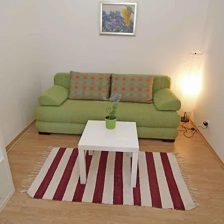 Koprtla 1 Apartment *